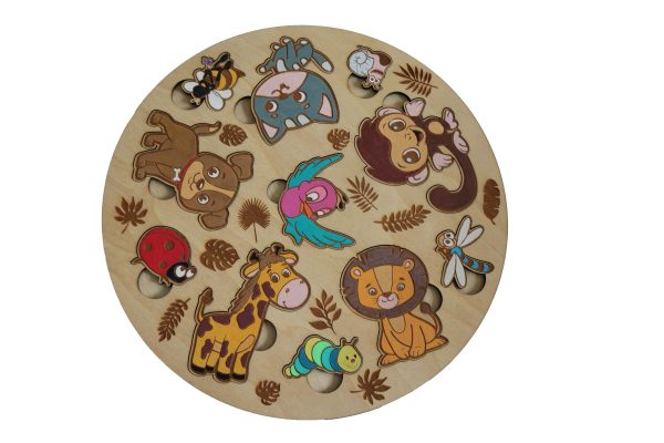 Handgemachte Holzpuzzles
